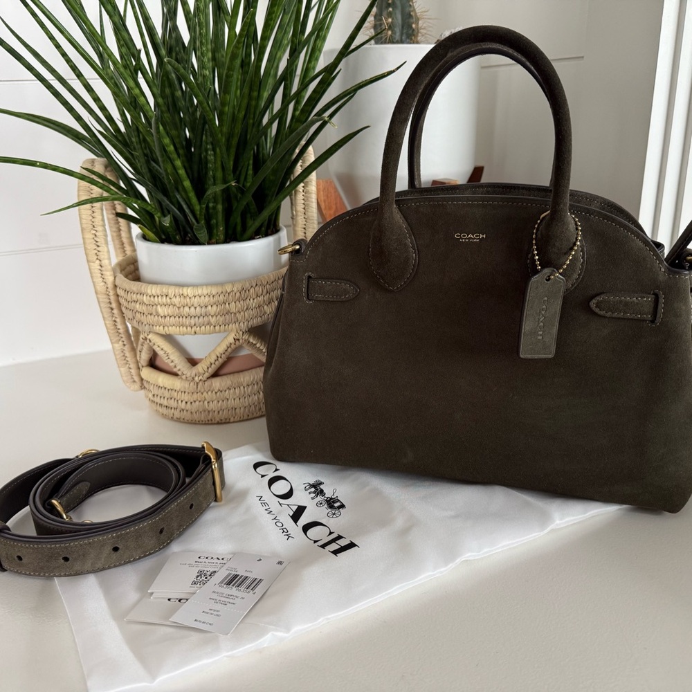 Coach Olive Suede Soft Empire 28